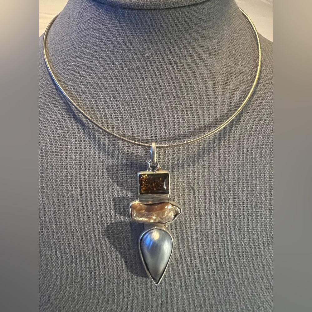 Vintage Natural Stones .925 Silver Blue Pearl n Amber Pendant Omega Necklace